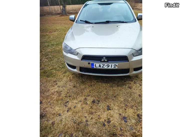Myydään Mitsubishi Lancer