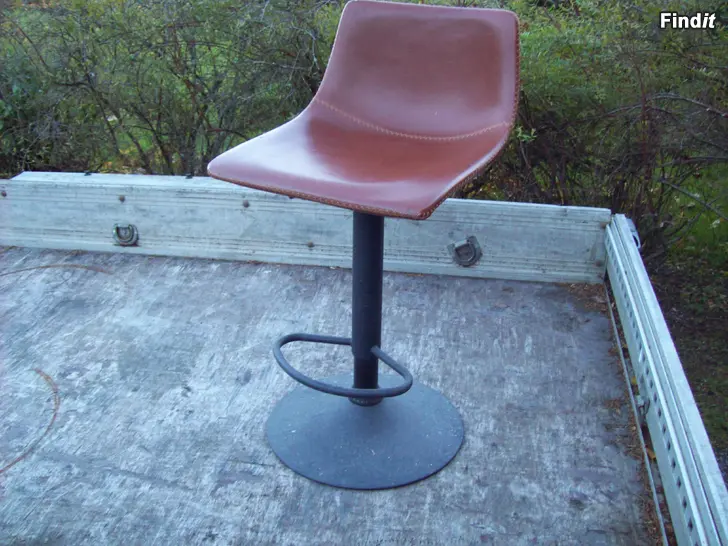Säljes Baari/Työtuoli