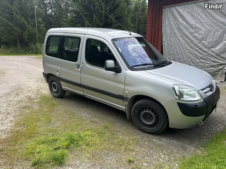 Myydään Peugeot Partner