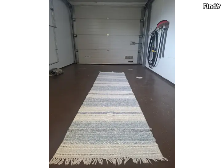 Myydään Matta