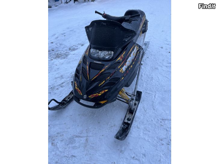 Säljes Skidoo mxz 700