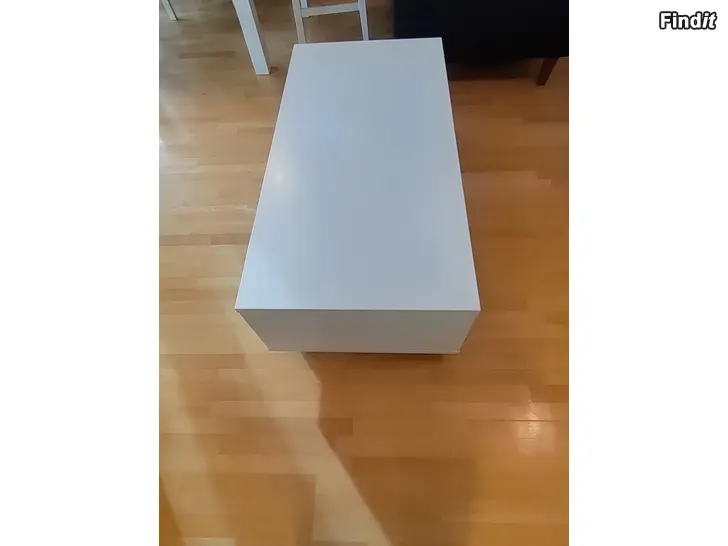 Säljes Vitt soffbord 60x120 cm