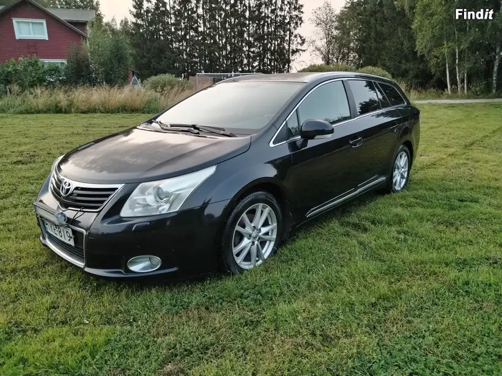 Myydään Toyota Avensis 2.0 D-4D Dsl Sol Farm