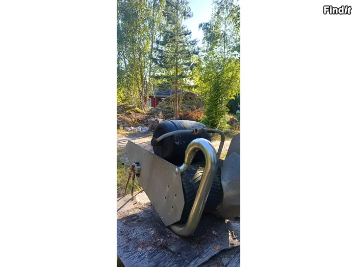 Myydään Netup 125