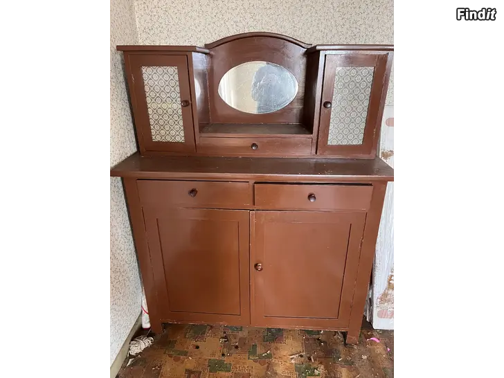 Säljes Gammalt skåp