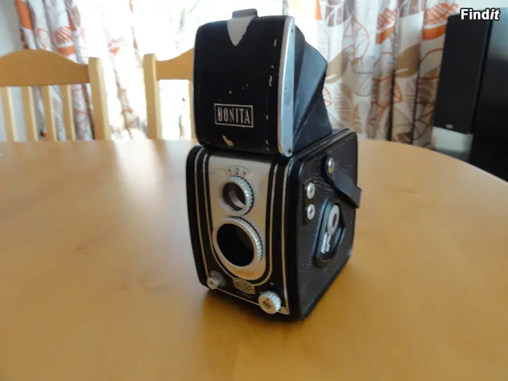 Myydään Bonita kamera från 1950-60-talet
