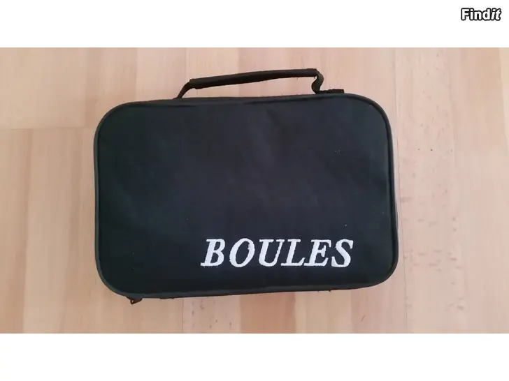 Myydään Boules - petankki peli  -hinta 10e