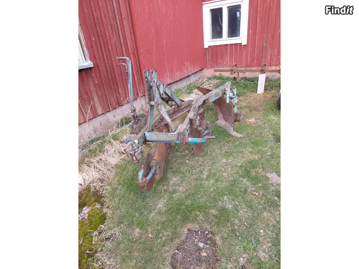 Säljes Fiskars plog