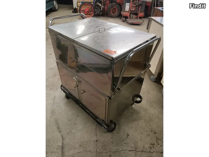 Myydään Värme matvagn på hjul