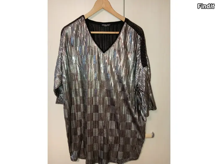 Myydään Hienot juhla/bile vaatteet