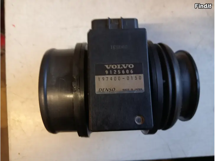 Myydään Volvo S80 2,4 pensa 2002 ilmamäärämittari 9125606 Denso 197400-0150