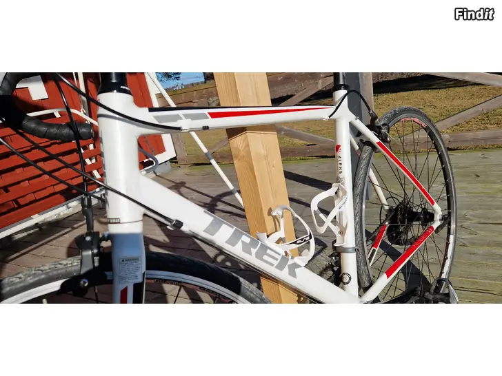 Myydään TREK maantiekilpapyörä