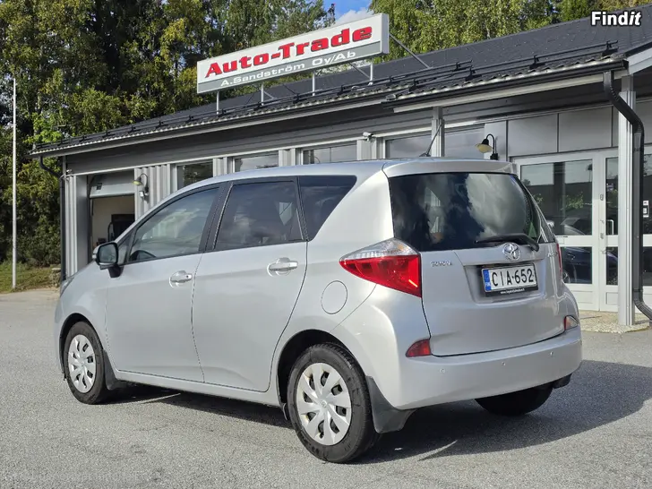 Säljes Toyota Verso-S 1,3 5D Active, 163tkm -14 Säljes Toyota Verso-S 1,3 5D Active, 163tkm -14