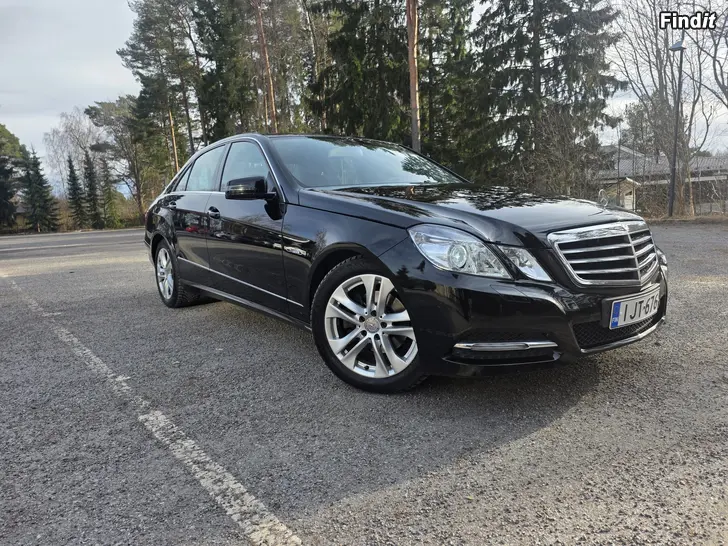 Myydään Mercedes-benz E200 Suomi-auto
