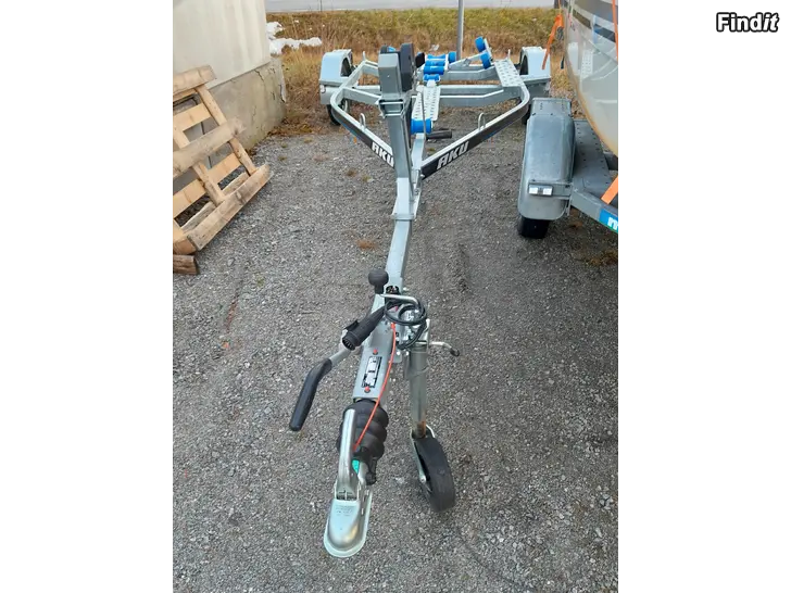 Säljes Två båt trailers förmånligt