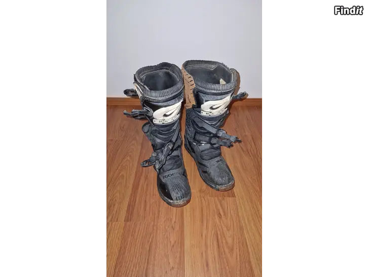 Säljes Motocross / Cross / Enduro kläder  skydd