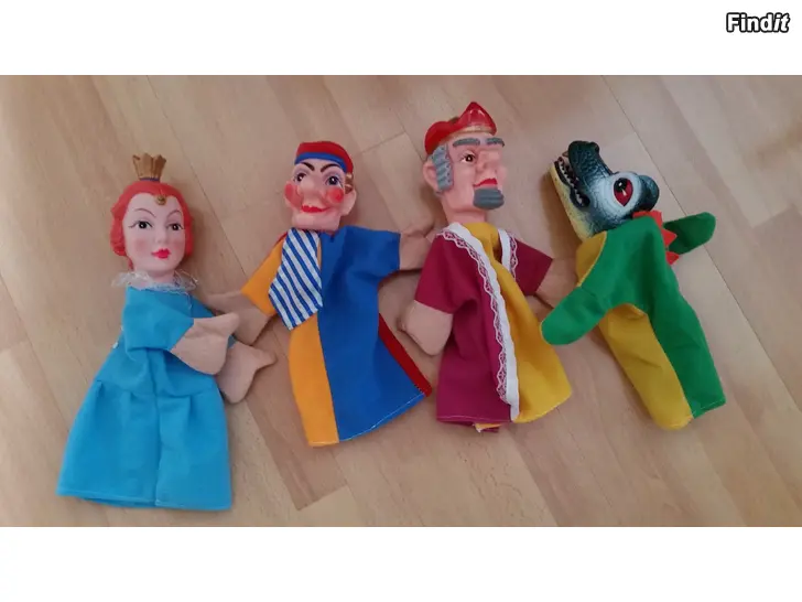 Myydään Simba Toys käsinuket 4kpl 12e