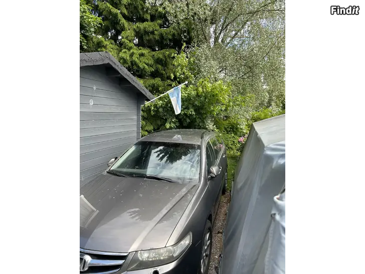Säljes Säljes delar av Honda Accord