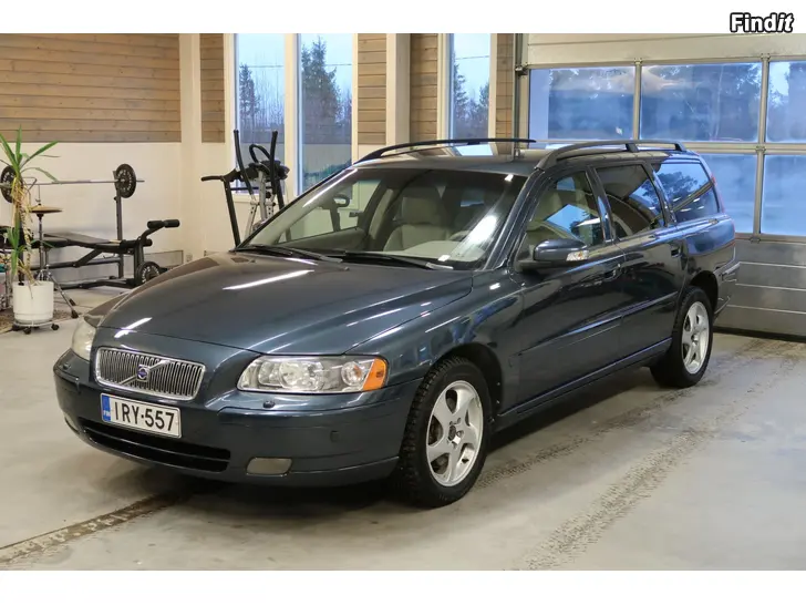 Säljes VOLVO V70 2.5T AWD AUT -07 Aj. 247000km