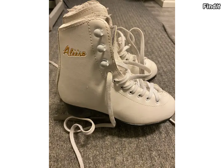 Säljes Skrinnskor storlek 34