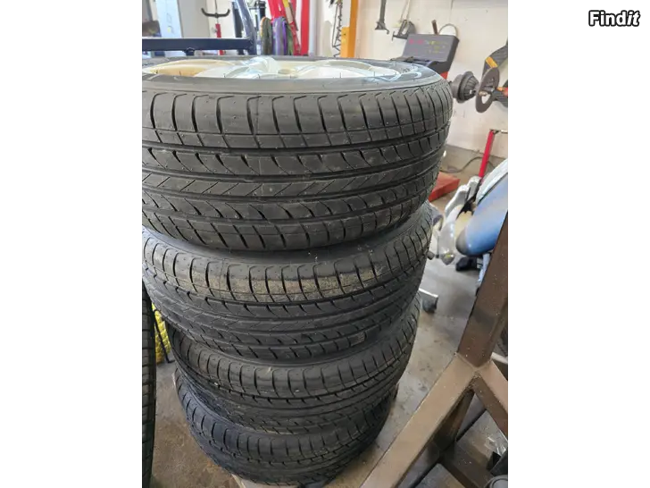 Myydään 205 55 16 Uudet kesärenkaat + Peugeot 508 vanteet