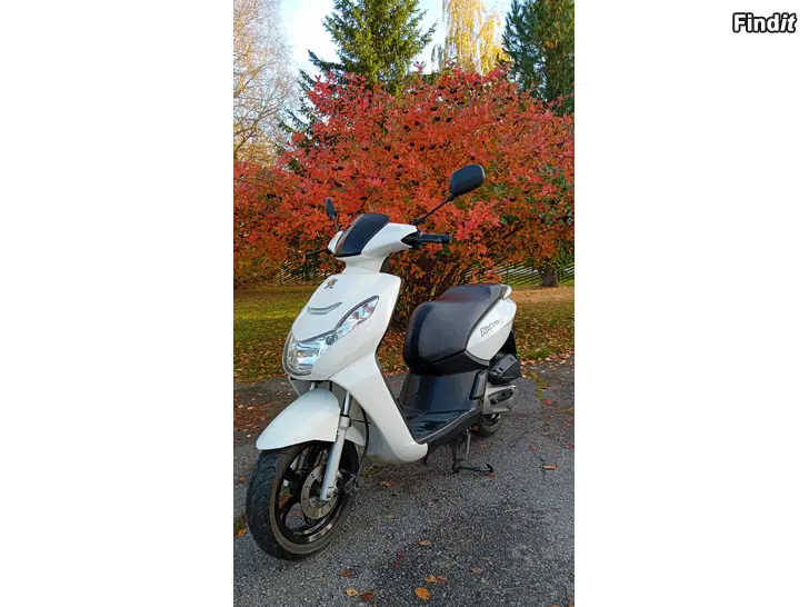 Säljes Vespa Peugeot Kisbee 2019