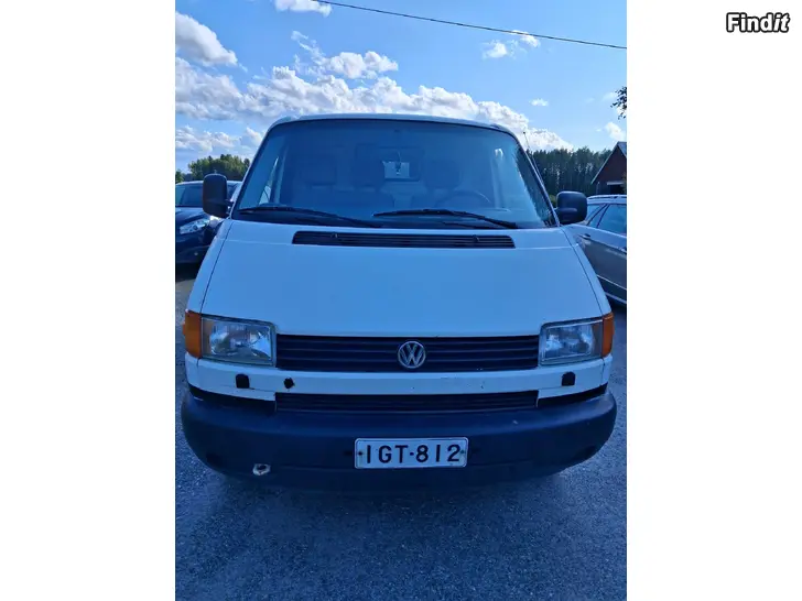 Myydään Volkswagen Transporter