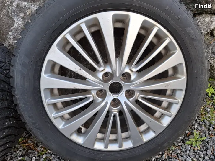 Säljes Fälgar Opel 18 + vinterdäck 225/55