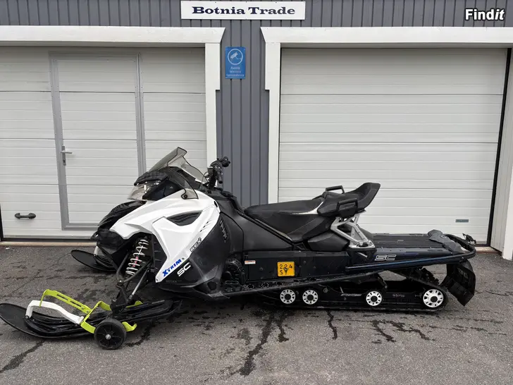 Säljes Lynx X-TRIM 900SC  ACE FYRTAKT-2014 MED MOMS