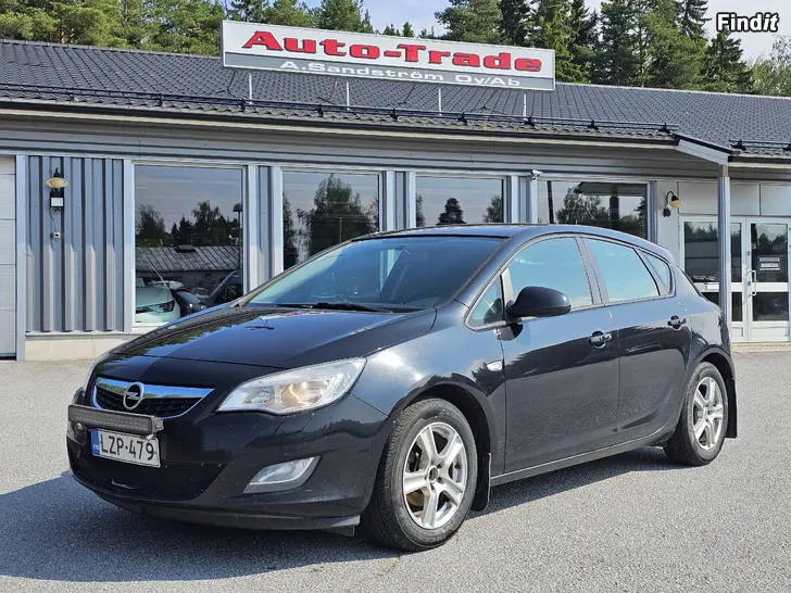 Säljes OPEL ASTRA 1.4t Njoy 5d -12 bes.8/25 Säljes OPEL ASTRA 1.4t Njoy 5d -12 bes.8/25