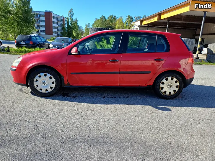 Säljes Wolkswagen golf 1.4 bensin