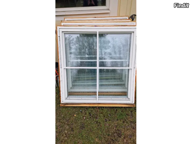 Säljes 4 st 12 x 12 öppningsbara fönster