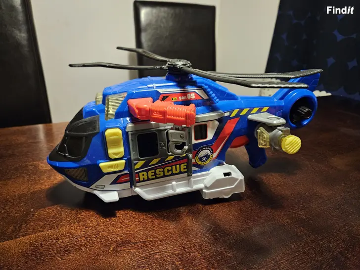 Säljes Leksaks helikopter med ljud