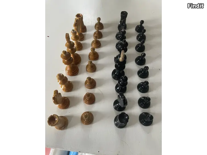 Säljes Schackpjäser