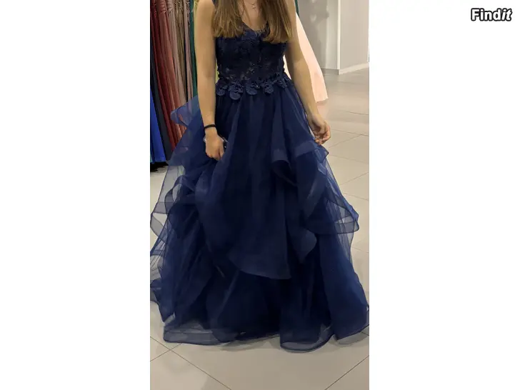 Myydään Wanhojen tanssimekko