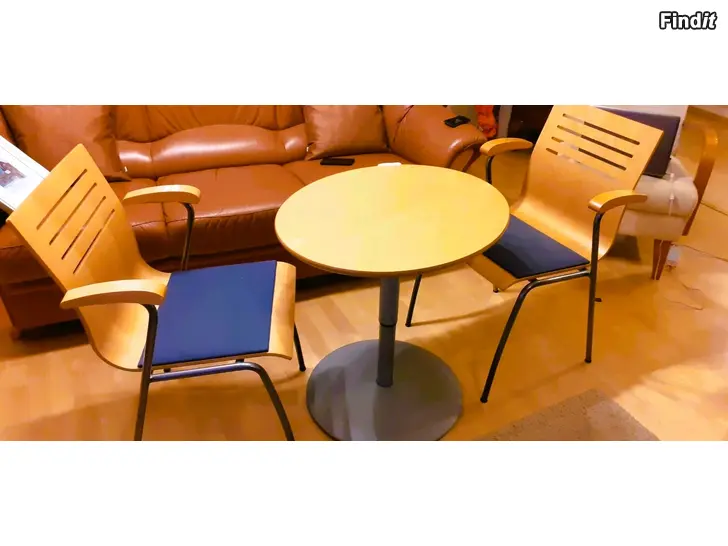 Säljes Pöytäsetti Kulmataso Säilytysarkku Tuolit