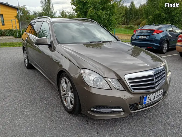 Myydään Mercedes Benz 250 2013
