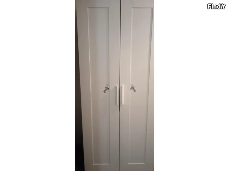 Säljes Ikea BRIMNES klädskåp till salu
