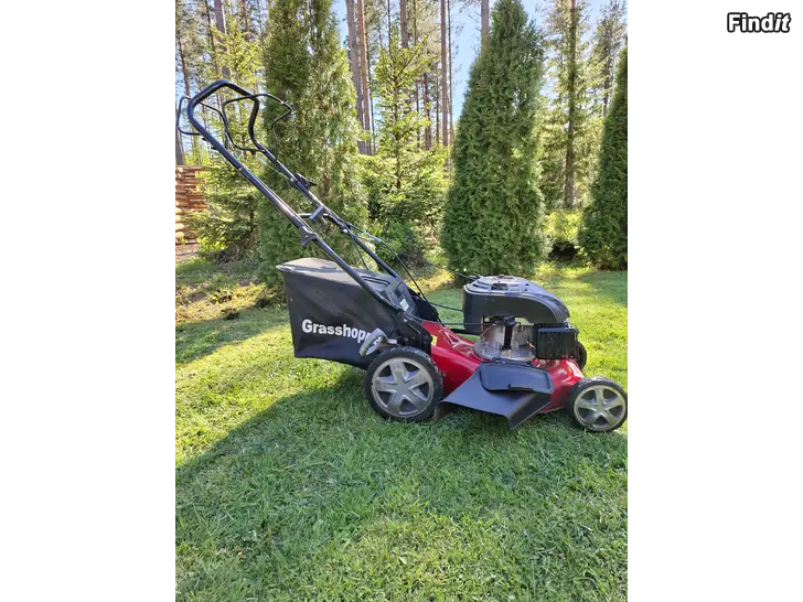 Säljes Grasshopper gräsklippare