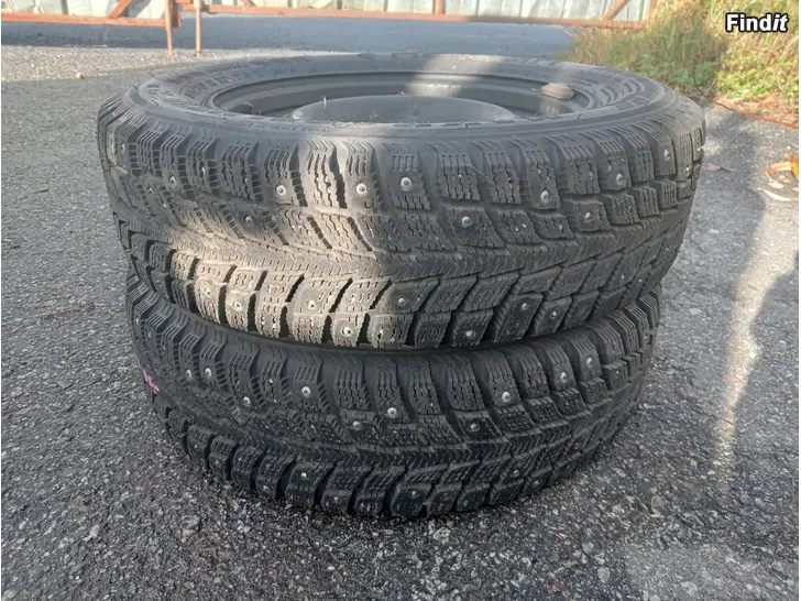 Myydään Nastarenkaat 155/70R13 vanteet 4-114,3 2 kpl