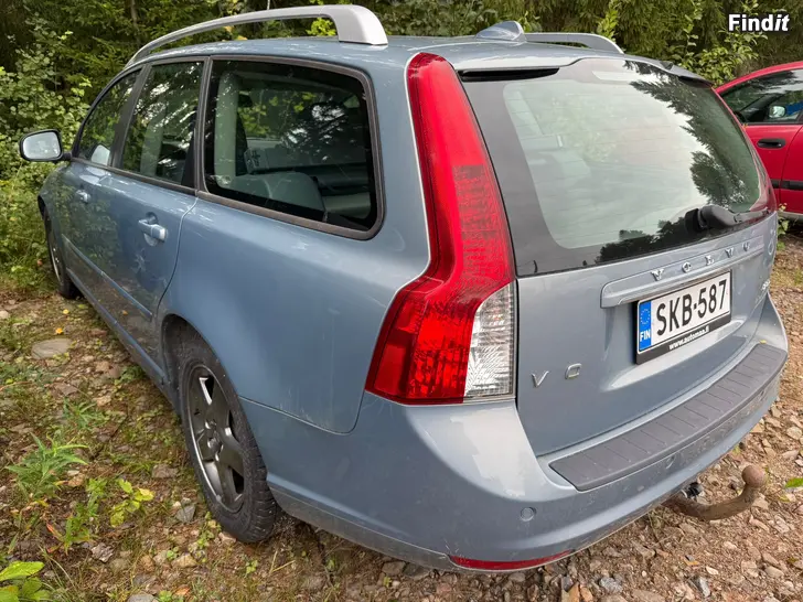 Säljes VOLVO V50 / S40 2010 i delar / osina