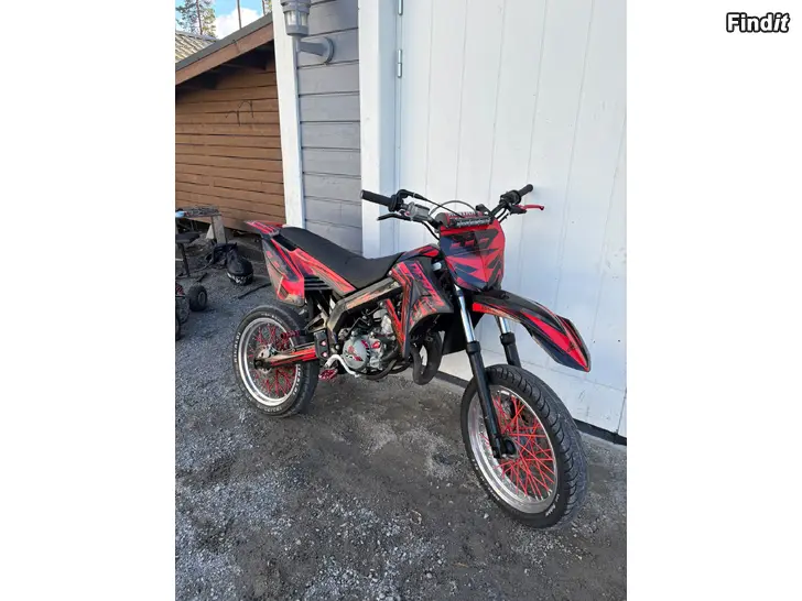 Säljes Gilera smt 2010 77br