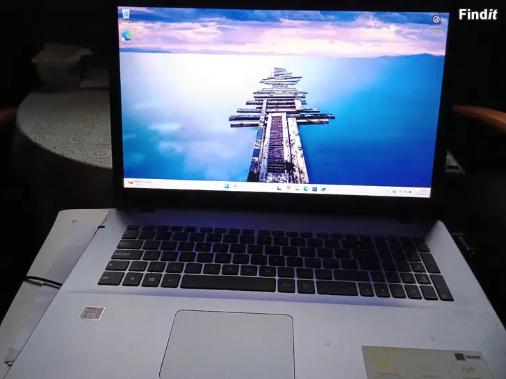 Myydään Asus vivobook kannettava