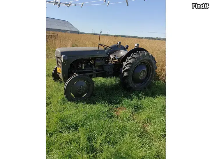 Säljes Massey Ferguson TE-20 1946-1956