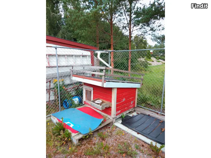 Säljes Hundbur samt hundkojor