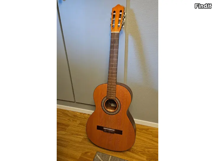 Säljes Landola gitarr