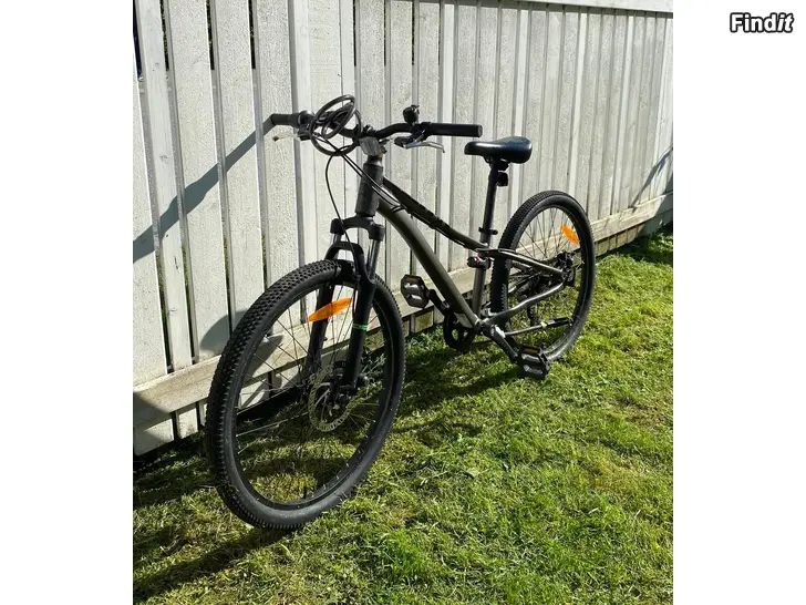 Myydään Polkupyörä White XC 240