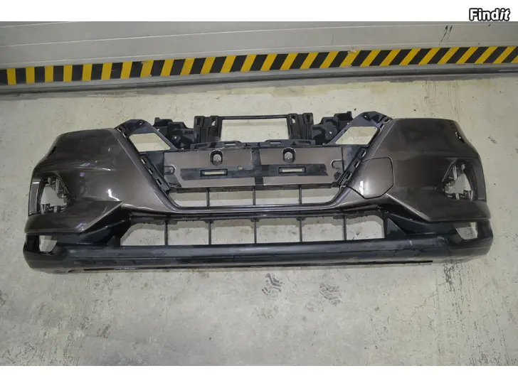 Myydään Nissan Qashqai 17-21 etupuskuri 62022HV00H