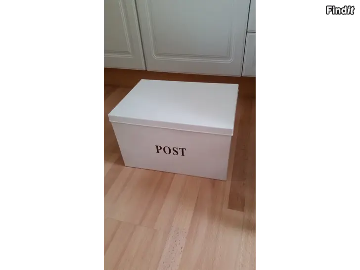 Myydään Peltinen laatikko POST  -7e