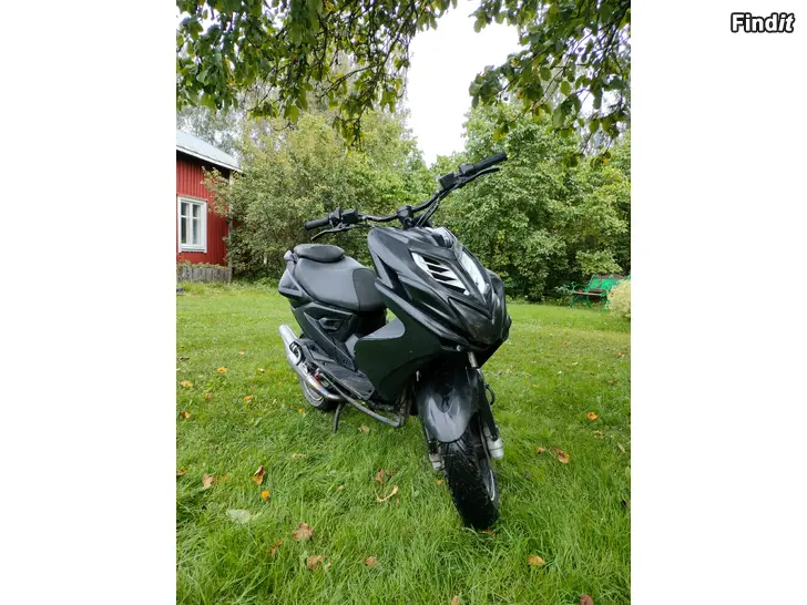 Säljes Yamaha Aerox 50